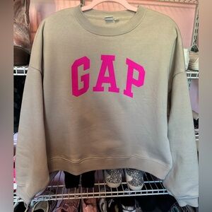 NWOT Gap Sweatshirt